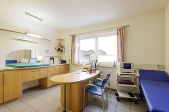 praxisabgabe-paediatrisch-neuropaediatrische-einzelpraxis-im-enzkreis-knittlingen-75438.jpg