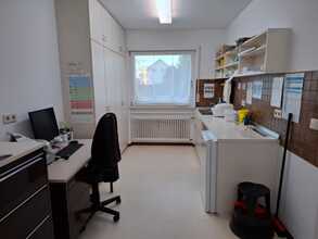 sehr-gute-ertragreiche-allgemeinpraxis-mit-haus-und-boesendorfer-fluegel-abzugeben