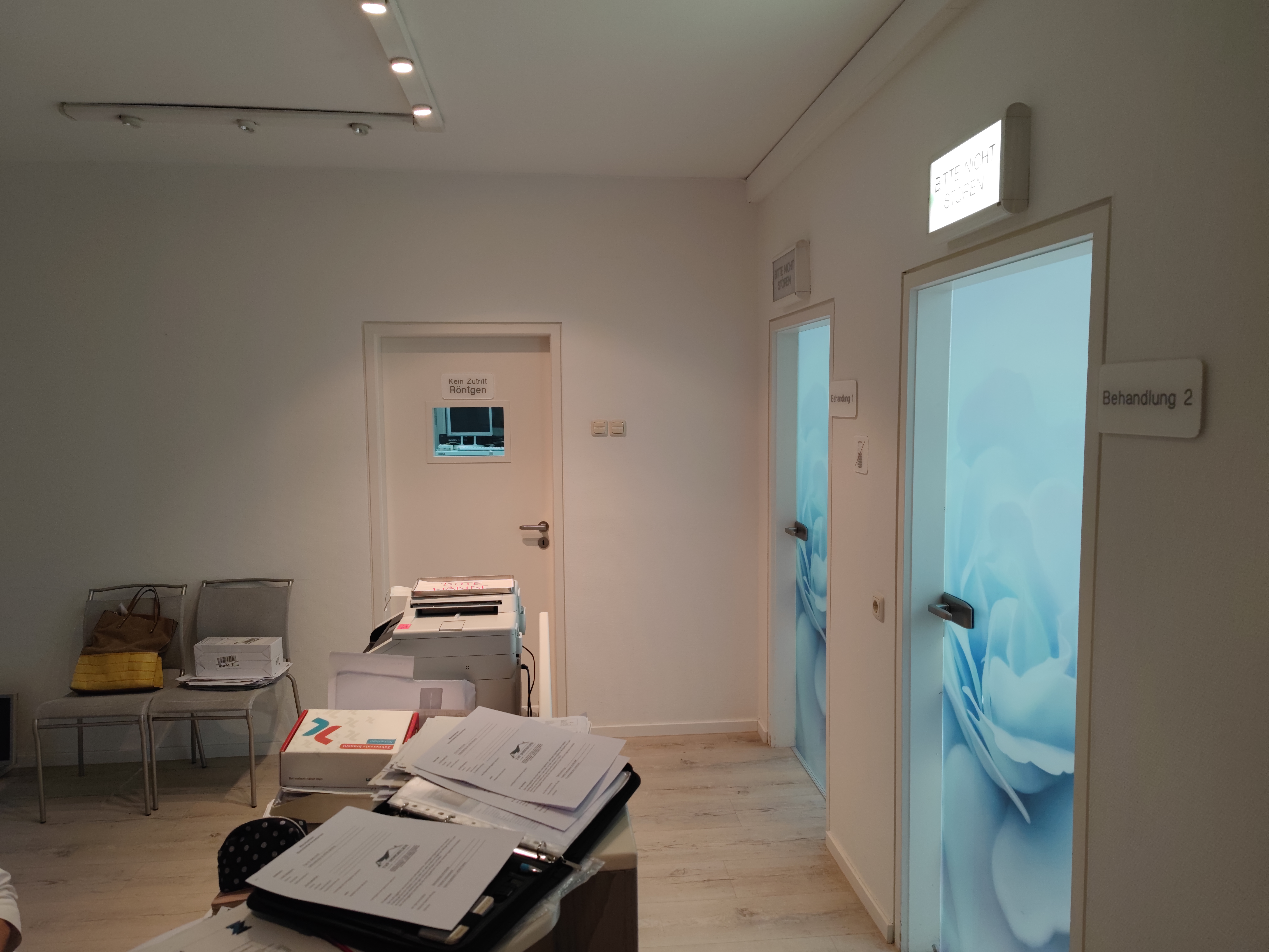 vollausgestattete-zahnarztpraxis-in-top-lage-am-marienplatz-in-freising20.jpg